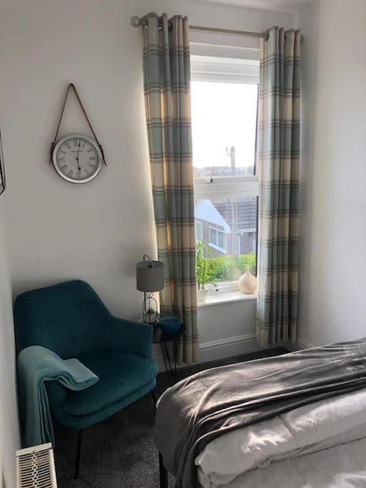 First Floor Apartment With Mountain Views Tywyn Eksteriør bilde