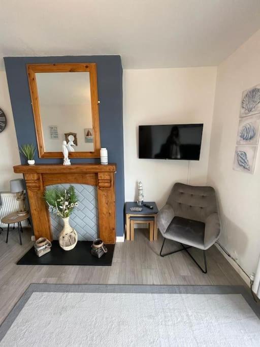 First Floor Apartment With Mountain Views Tywyn Eksteriør bilde