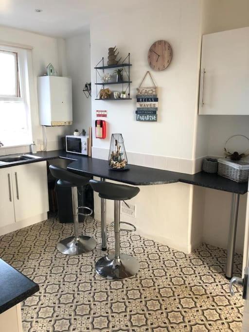 First Floor Apartment With Mountain Views Tywyn Eksteriør bilde